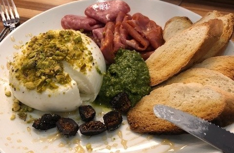 Sample cheese board for one